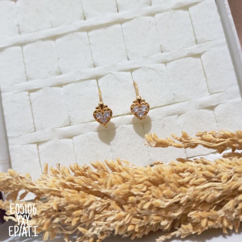 Anting Yaxiya Love Gold E05106