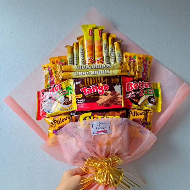 

Snack bouquet / Buket Bucket Makanan / Kado Hadiah Sidang Skripsi Wisuda