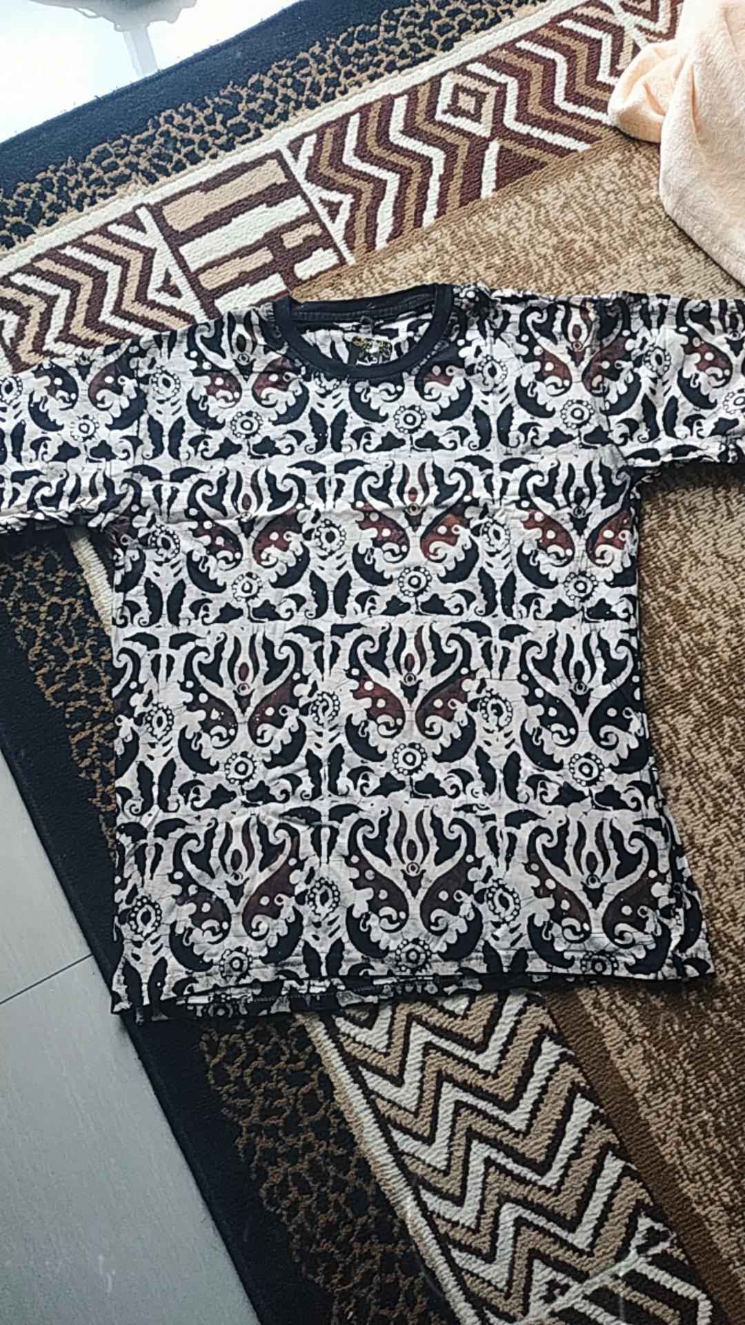 Kaos Batik Cap Batangan / Kaos Keren / Kaos Unik