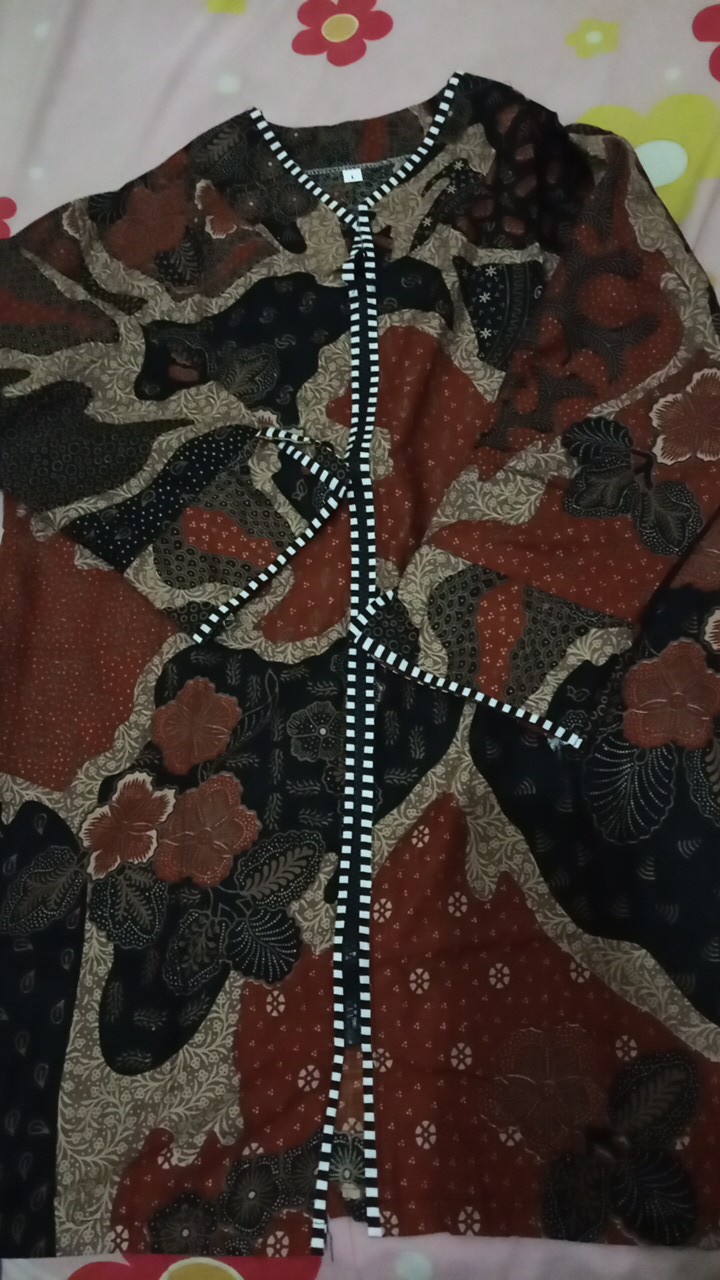 Atasan Batik Wanita Seragam Kantor Dinas Terbaru Modern Kerja Keluarga Cewek Motif Cantik 2021