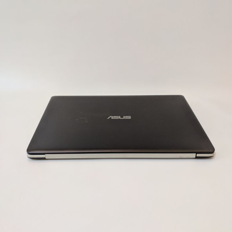 laptop editing dan gaming Asus Vivobook s551ln - core i5 Dual vga Nvidia 840m - 15.6 inc