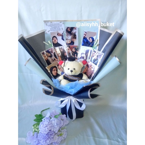 buket foto polaroid mix boneka wisuda