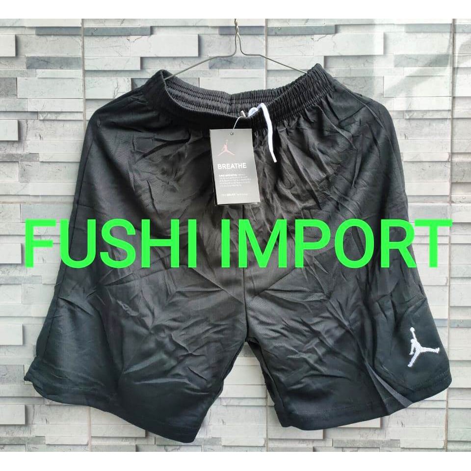 CELANA BOLA PENDEK BRANDED GO IMPORT GRADE ORI THAILAND / CELANA HITAM PUTIH GO