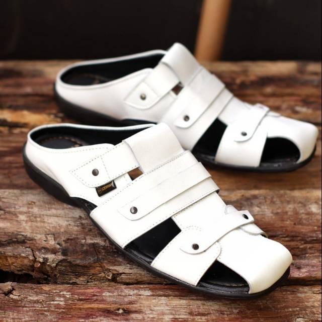 Sandal Bustong Tutong Pria Slip On Slop Kulit Sapi Asli Putih Casual Santai Jalan Formal Keren Trendy Original