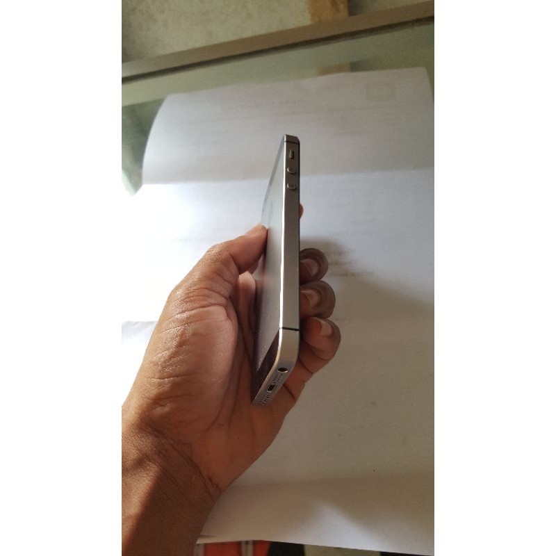 IPHONE SE 32GB BYPASS