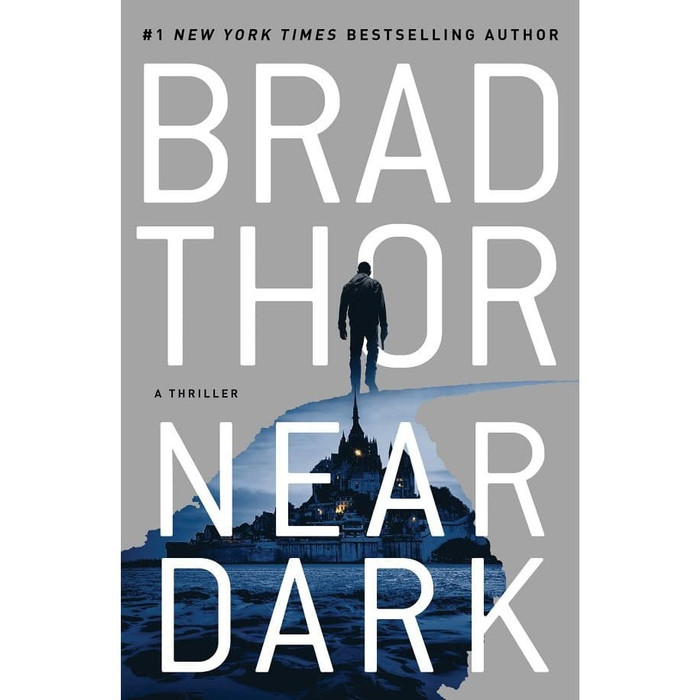 Novel Buku - Near Dark by Thor, Brad [Thor, Brad]