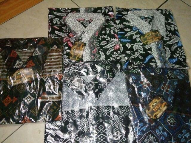 Kemejabatikpria/batikpria/batikcowok/bajubatik/pakaianbatik/batikpekalongan/batik Oval Litle