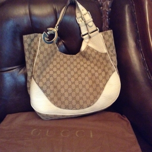 Preloved Gucci hobo