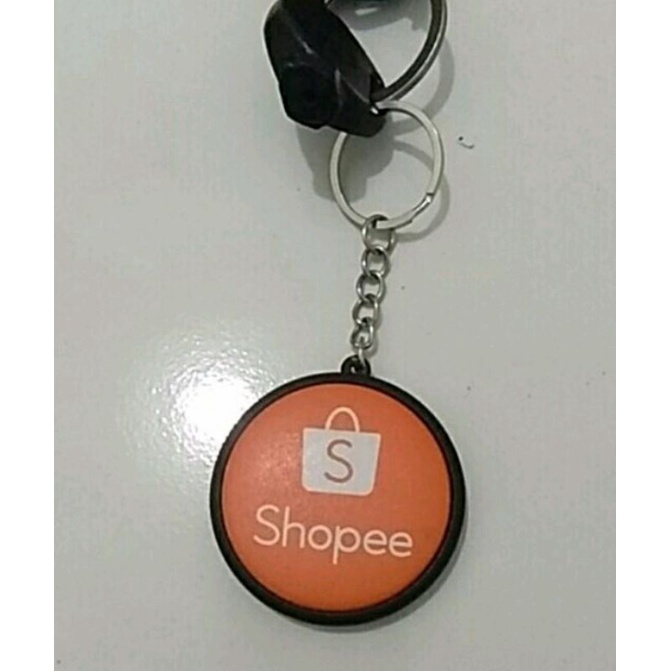 Gantungan Kunci SHOPEE bulat