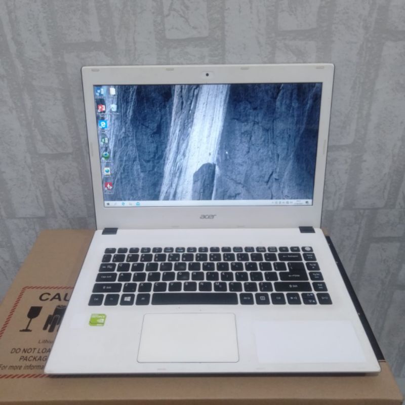 Laptop Acer Core i5-6200U Ram 4gb Vga Nvidia Geforce 2gb Acer E5-474G