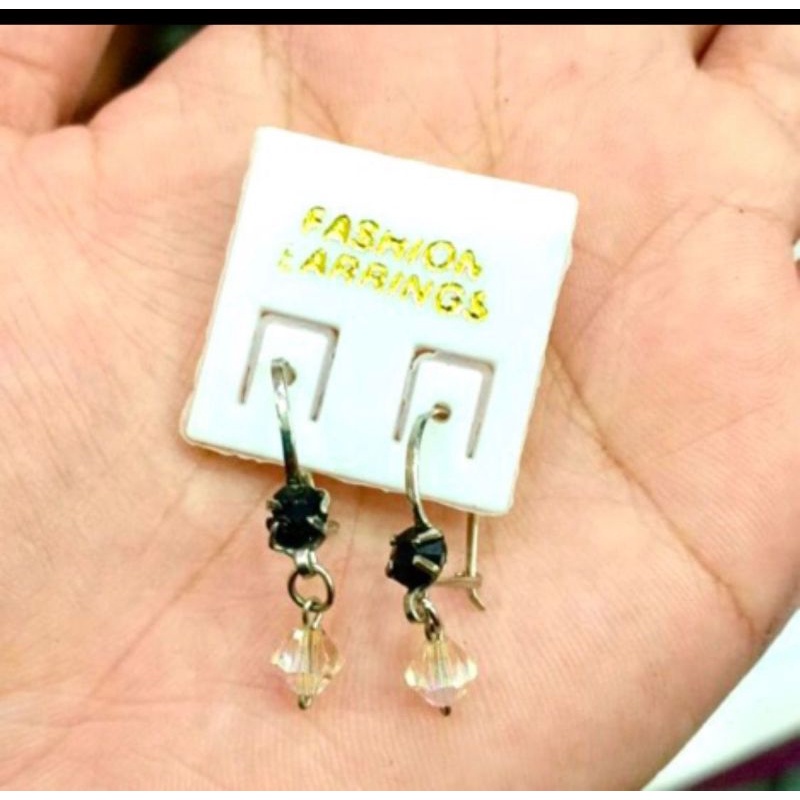 anting monel //anting kristal swarrosky //anting wanita