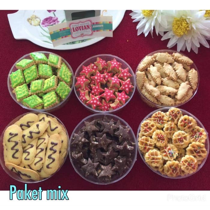 

Kue Kering Paket Mix kue karakter parcel lebaran