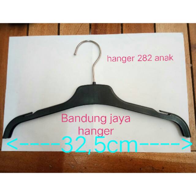 Hanger Plastik 282 anak perlusin ada warna putih dan hitam