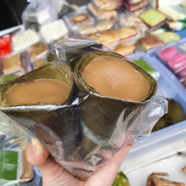 

Kue Pasung hanya ada hari sabtu/minggu