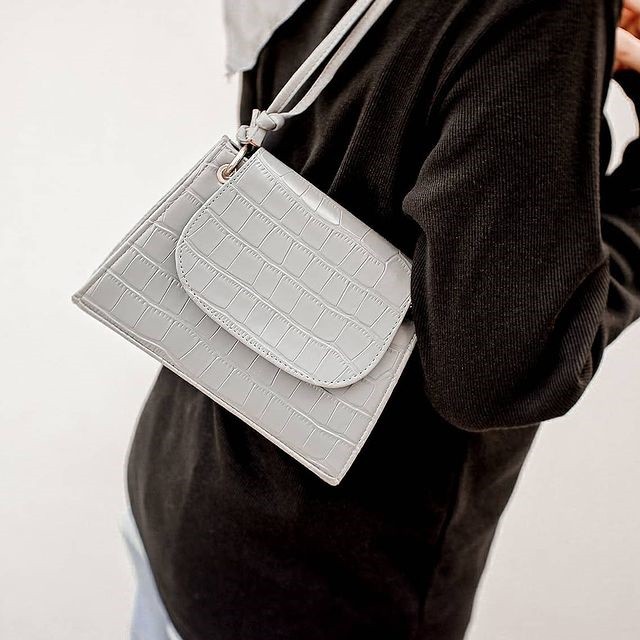 Tas Selempang Bella Bag - Grey