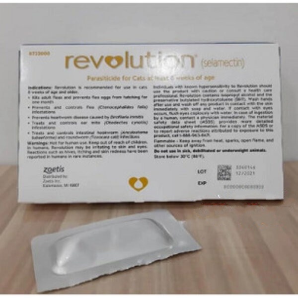 REVOLUTION CAT Obat Kutu untuk Kucing Dewasa for Adult Cats Selamectin