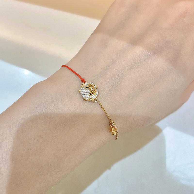 [Ready Stock]Fashion Personality Diamond Stud Calf Red Rope Bracelet