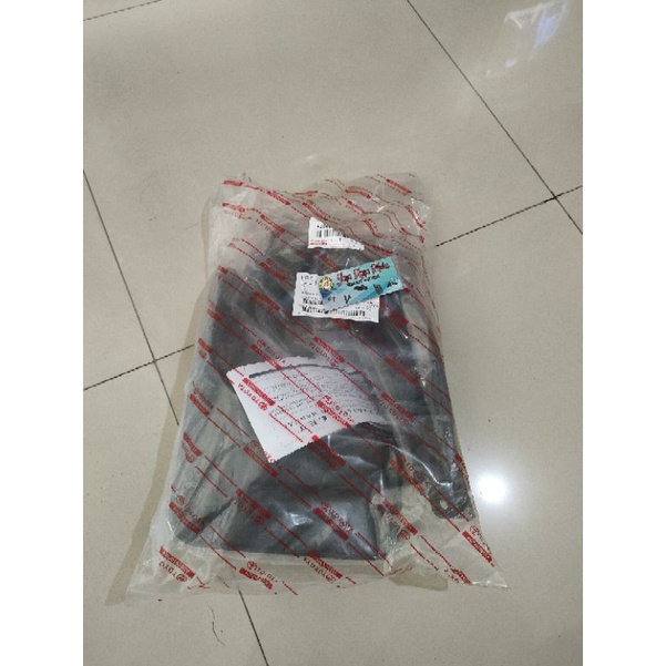 Karpet Lumpur depan belakang Mud Guard mudguard Innova inova 2012-2015 ASLI