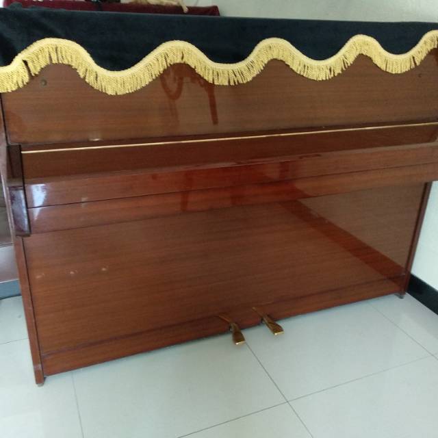 Piano yamaha piano upright piano bekas