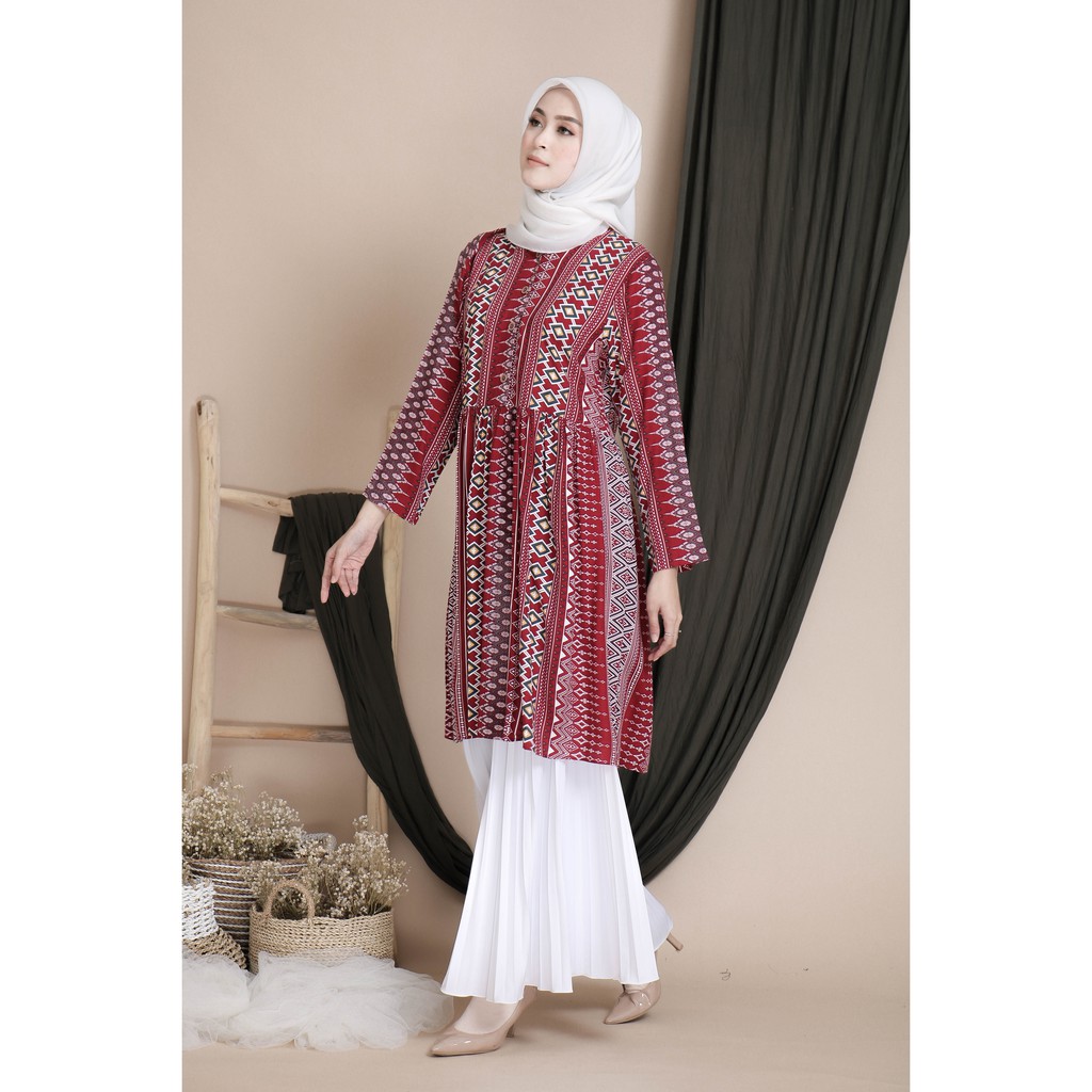 KYANA TUNIK LAVANINA