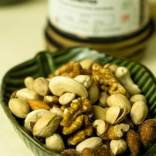 

500GM MIXED NUTS DELIGHT COMBO B- NATURAL & ROASTED (ALMONDS+WALNUTS+SKINLESS PISTACHIOS+CASHEWS)