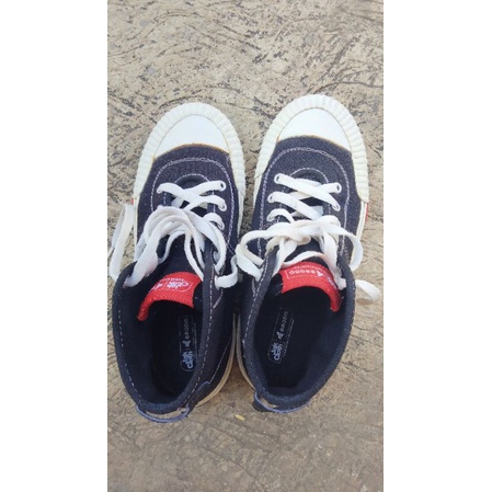 PRELOVED SEPATU BRODO × JAKCLOTH UKURAN 38