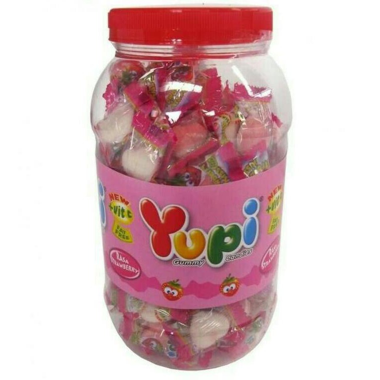 

ENAK Yupi Strawberry Kiss TERLEZAT