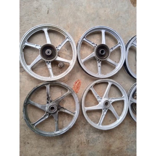 velg original jupiter cw old siap pakai