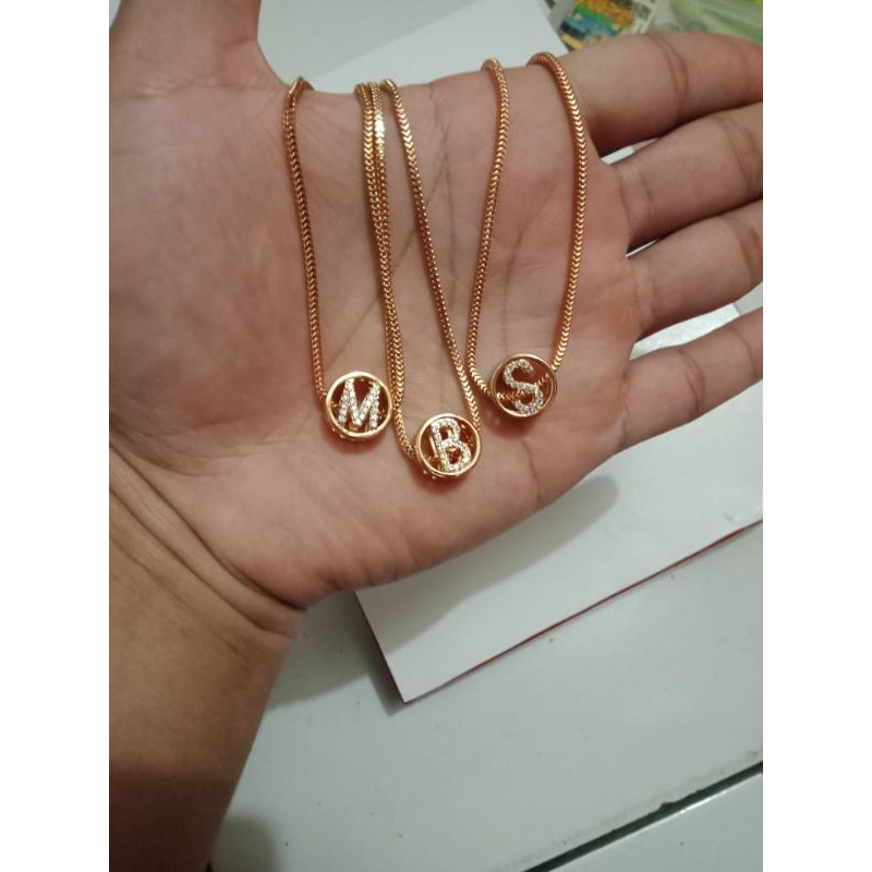 kalung huruf xuping 45cm berlapis emas A sampai Z.