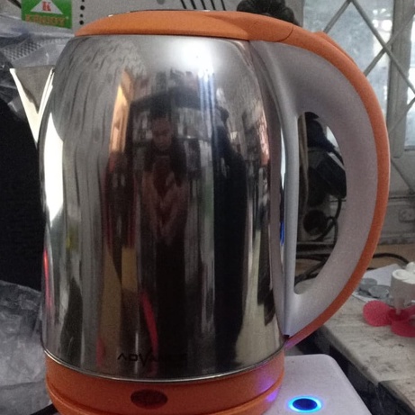 Teko Listrik/Electric Kettle Merek Advance AK-251 Ukuran 2,5Liter Cepat Mendidih dan Berkualitas