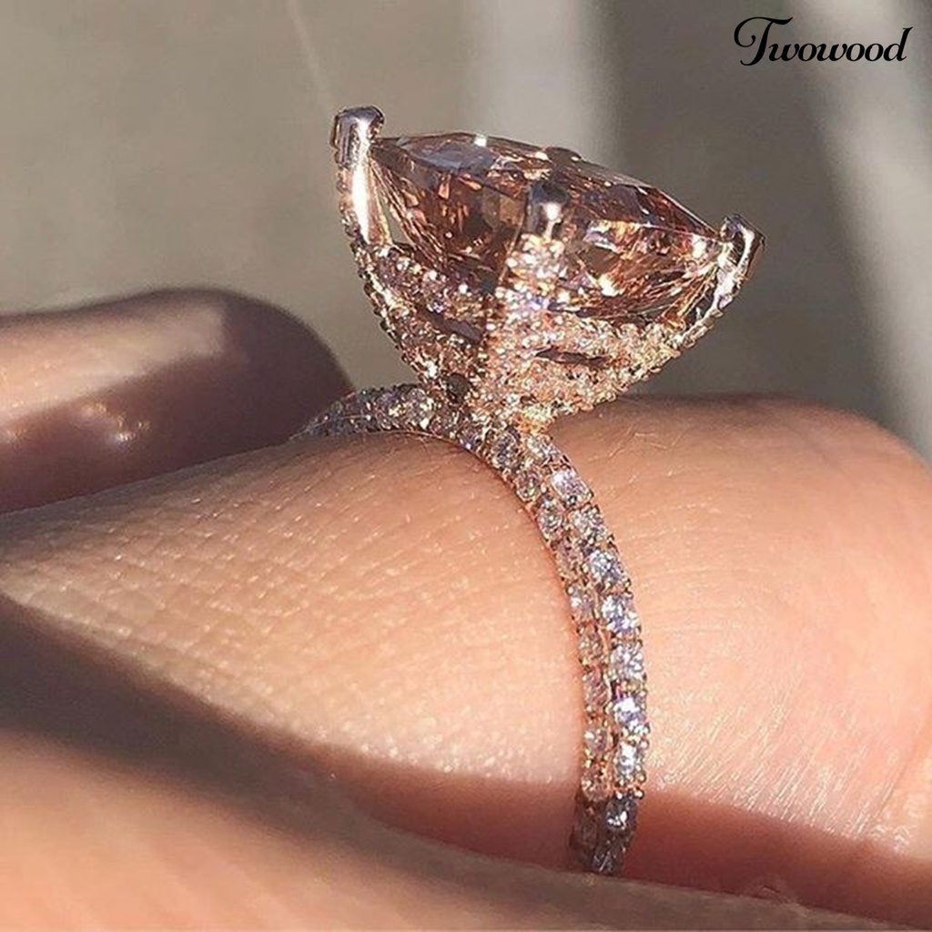 Twowood Women Ring Large Square Cubic Zirconia Jewelry Fashion Appearance Exquisite Finger Ring for Wedding