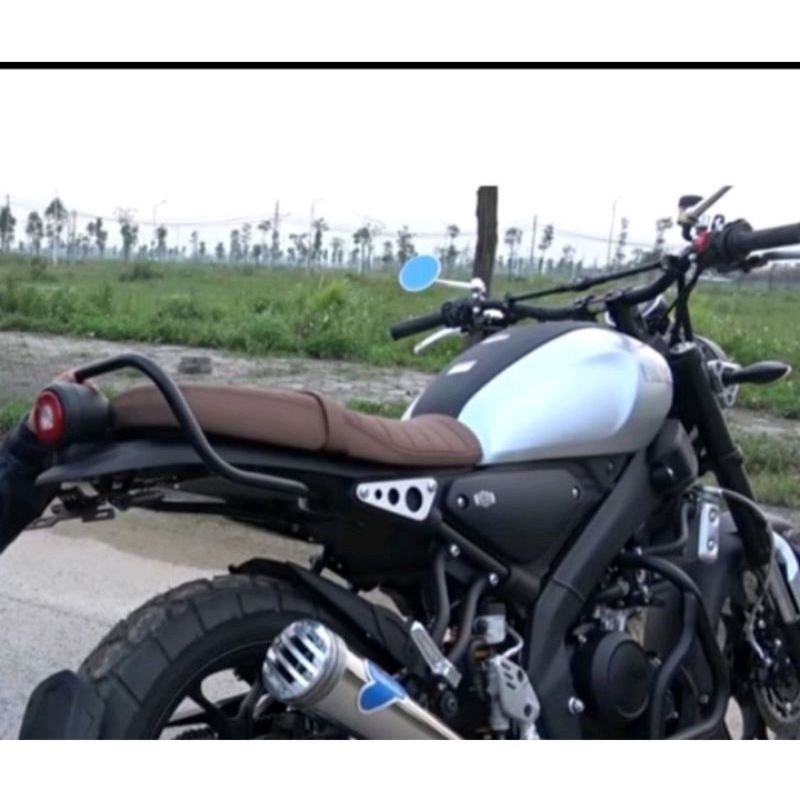 Bracket Yamaha XSR 155 , behel belakang Yamaha XSR 155