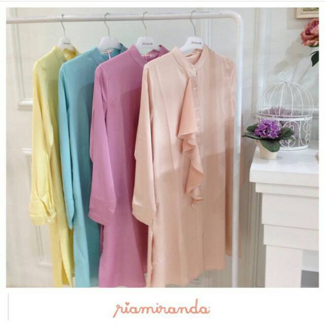 Ria miranda dahayu top pink