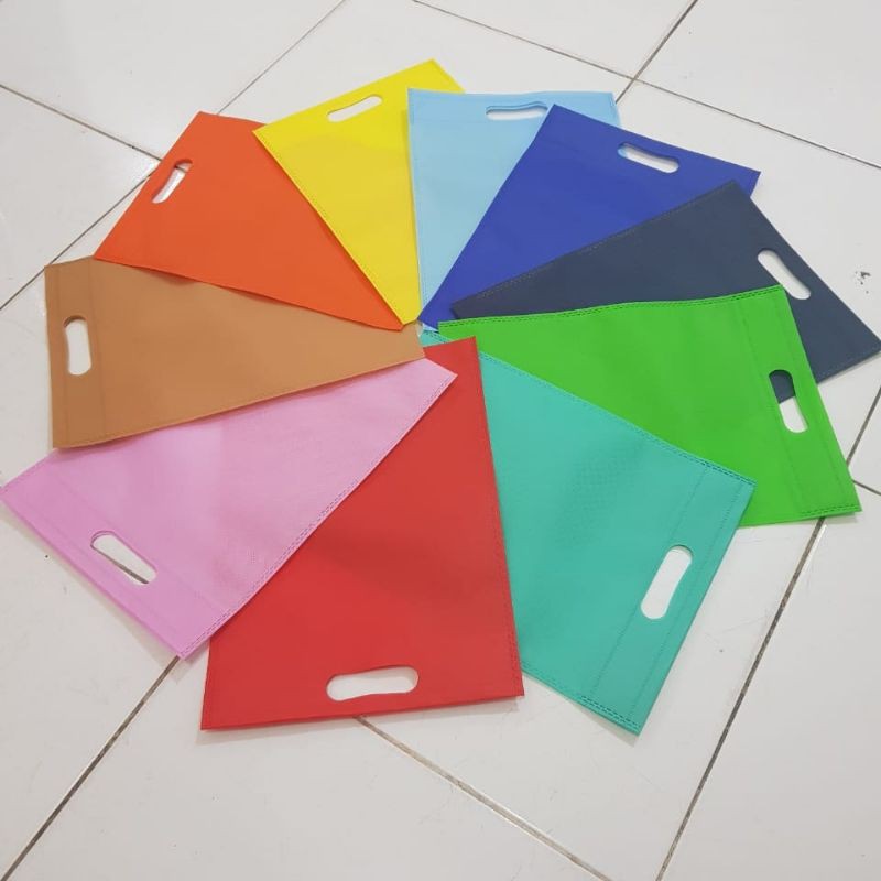 

goodie bag kantong oval 25x35