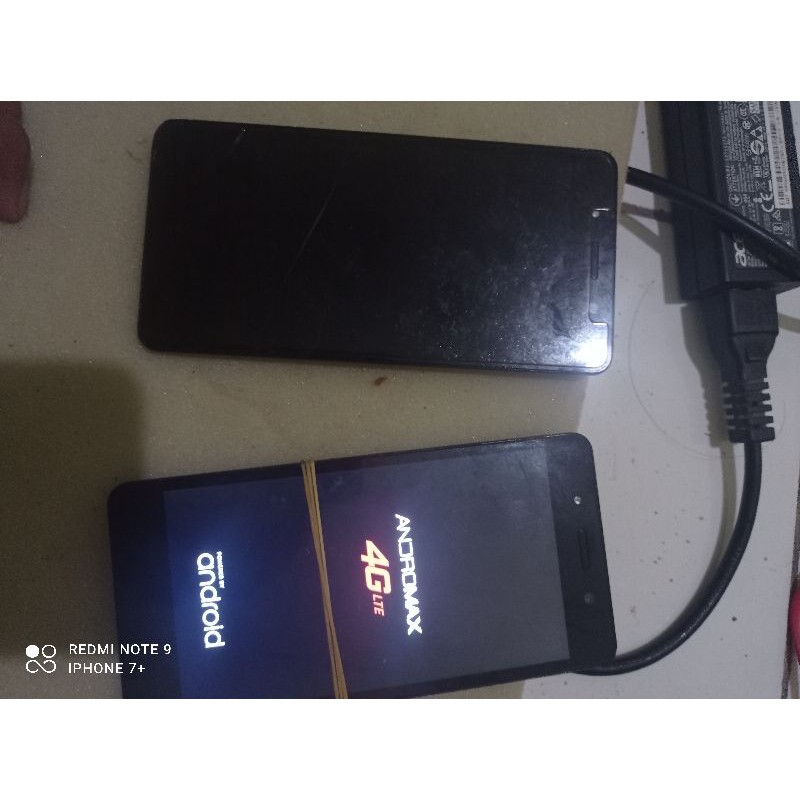 2 unit LCD TOUCHSCREEN ANDROMAX R