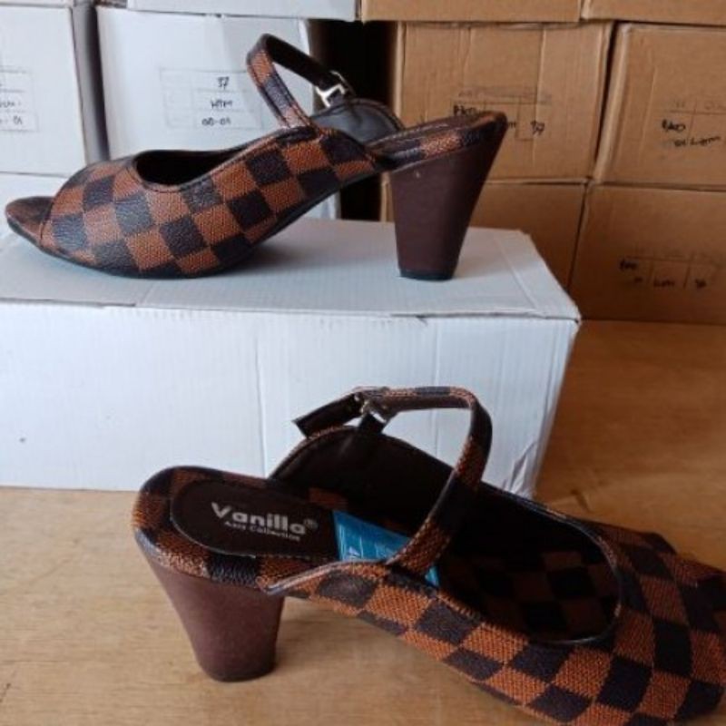 High Heels Coklat - Heels wanita - Heels pesta