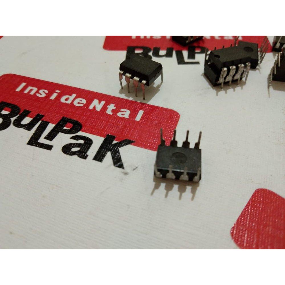 KA3842A KA3842 DIP-8 IC AC matic switching Charger pwm grab it fast