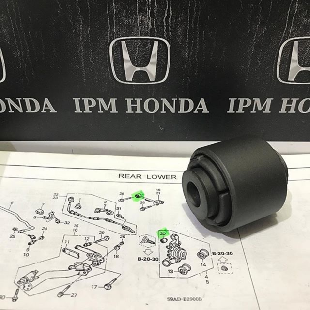 52395 S5A Bos Bush Bushing Sayap Arm Belakang Atas Honda CRV GEN 2 GEN 3 GEN 4 RD4 RD5 RE RE1 RE3 RM RM1 RM3 2002-2017 STREAM 2002-2006 CIVIC ES VTIS Century 2001-2005 Odyssey RB1 RB3 2004-2013