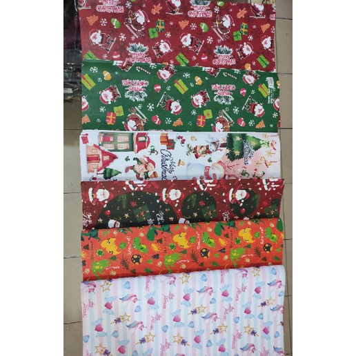 

Kertas Kado Karakter Natal Santa Claus Dinosaur Kuda Unicorn Merry Christmas Dinosaurus Snowman