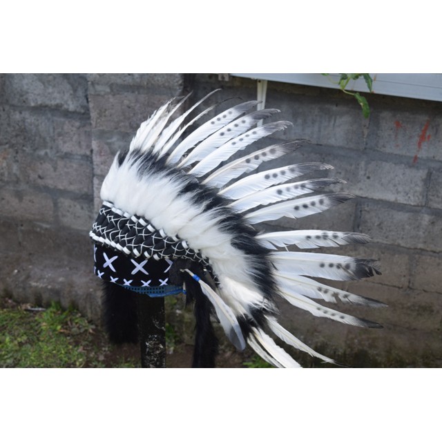 TOPI INDIAN - INDIAN HEADDRESS SMALL ANGSA MONTE RAJUT HITAM PUTIH TUTUL