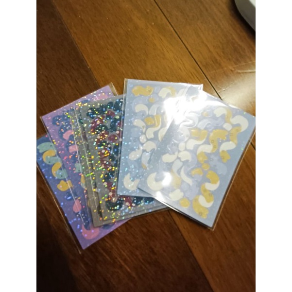 

CONFETTI PARTY