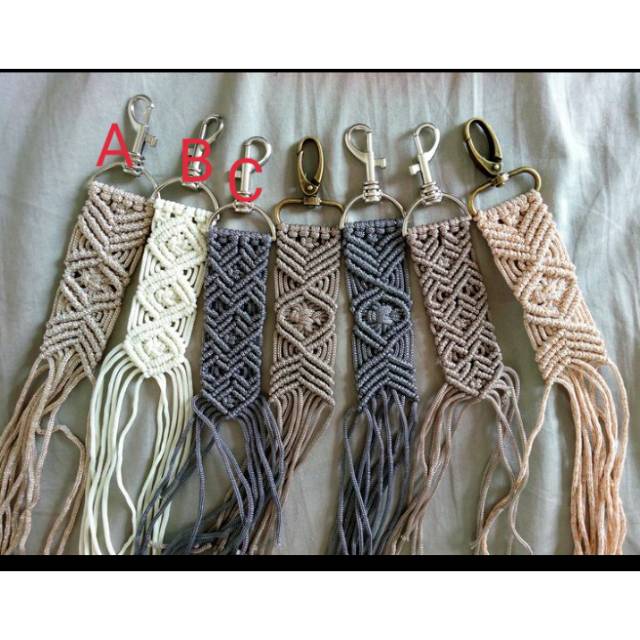 Macrame key cahain