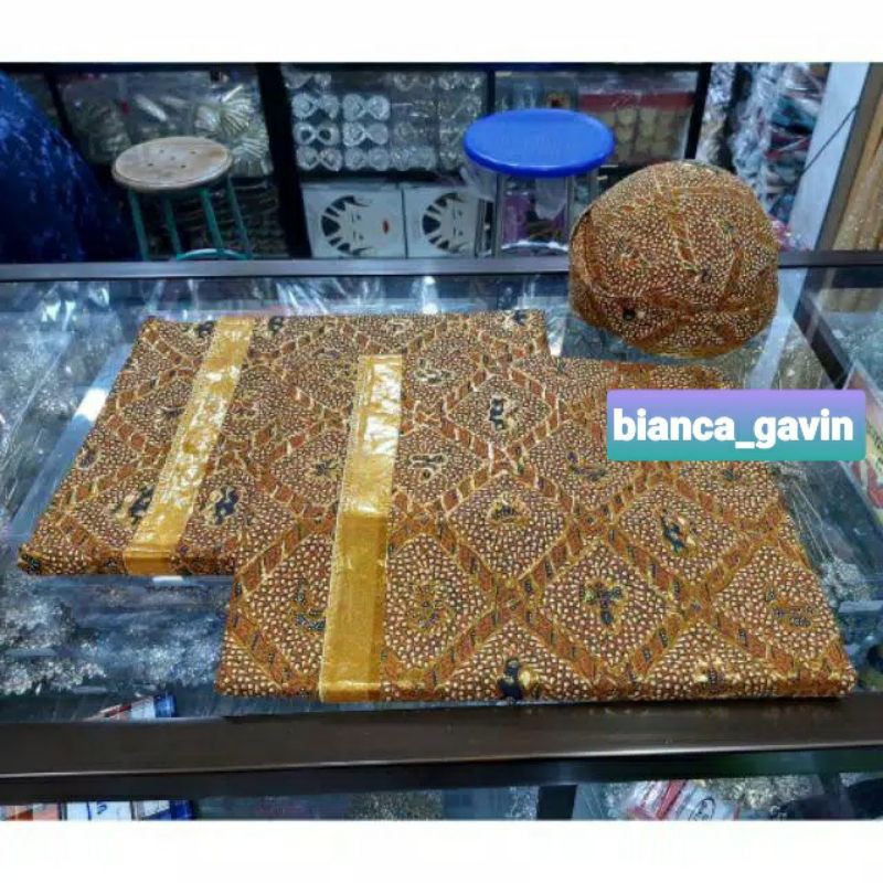 JARIK DAN BLANGKON PENGANTIN ( JARIK 1 SET = ISI 2 ) / MOTIF SIDOMUKTI