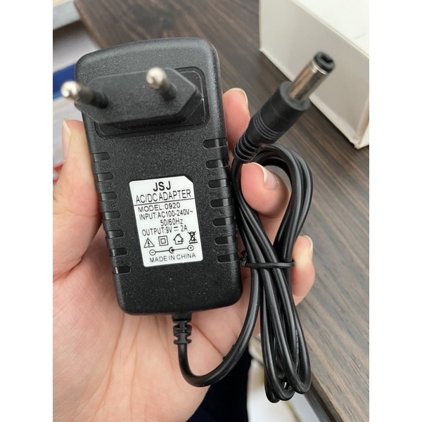 ADAPTOR 2A 9V JSJ HITAM