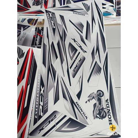 Stiker striping motif Pcx Semi full warna hitam putih