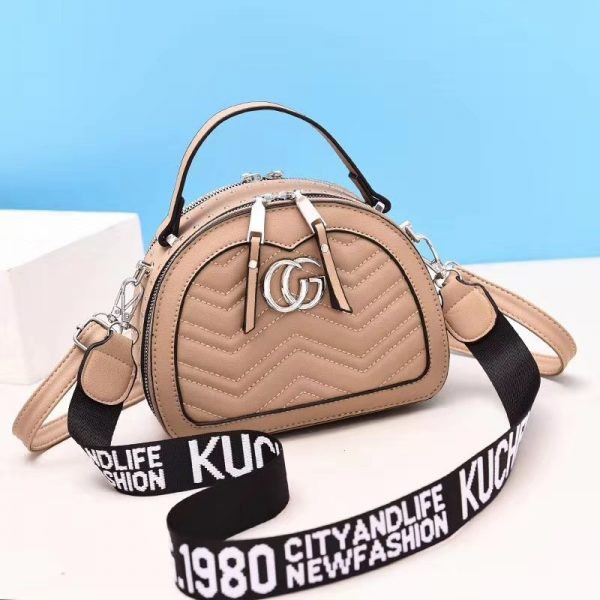 LT 1611 RISCE TAS SELEMPANG IMPORT WANITA CEWEK PEREMPUAN BATAM GC GI 9812 BQ 2420