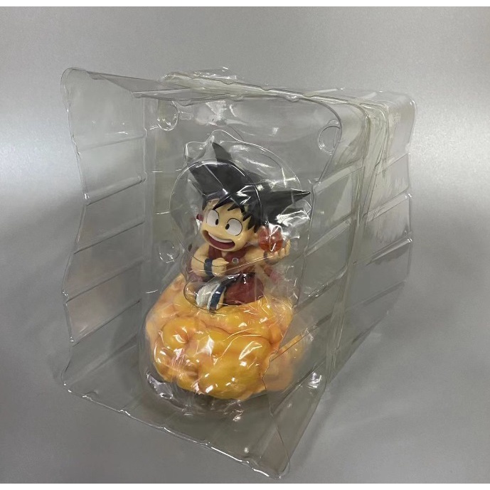 Figure Dragon Ball Z Son Goku dengan awan Kinton