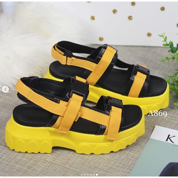 Wedges tali A869
