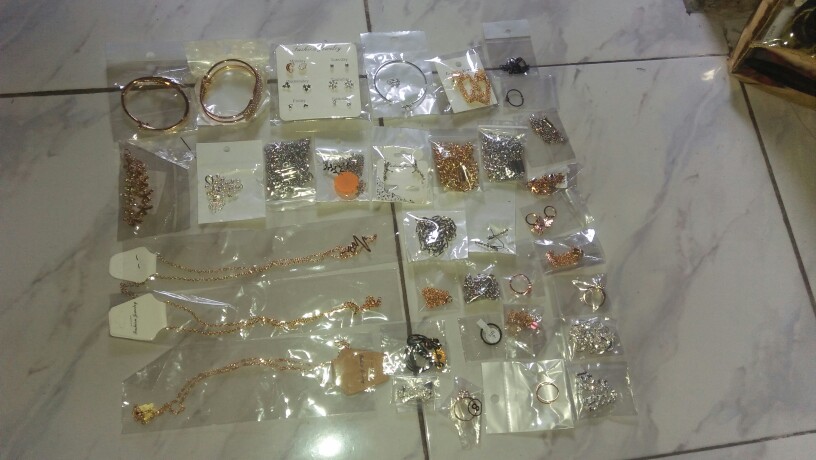 Kalung Fashion Wanita Desain Kepribadian Cinta Botol Anggur Merah Cangkir Kalung