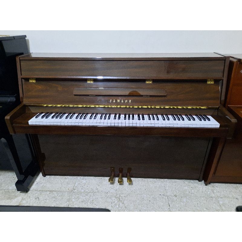 Piano Yamaha LU-90 PW (Cokelat)